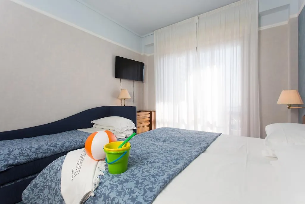 Hotel Esplanade Cesenatico 3*,