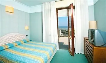 Hotel Esplanade Cesenatico 3*,
